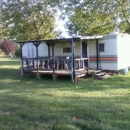 A La Ferme De La Touche Camping